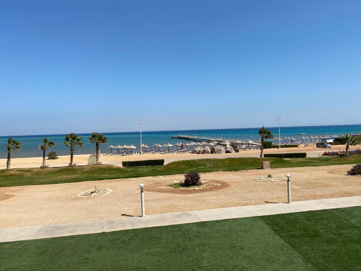 Porto South Beach Royal Sea View Families صف اول بحر مباشر Ain Sukhna Exterior foto